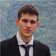 Offro ripetizioni di chimica, biologia e matematica. Sono uno studente universitario di Scienze Biologiche
